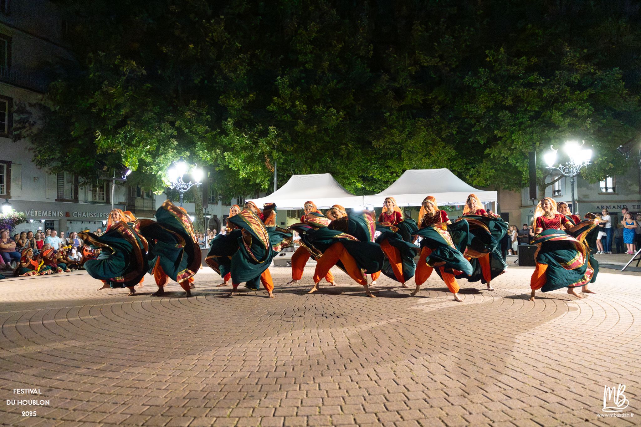 20250819 FOLIE BY NIGHT (INDE) MB 48